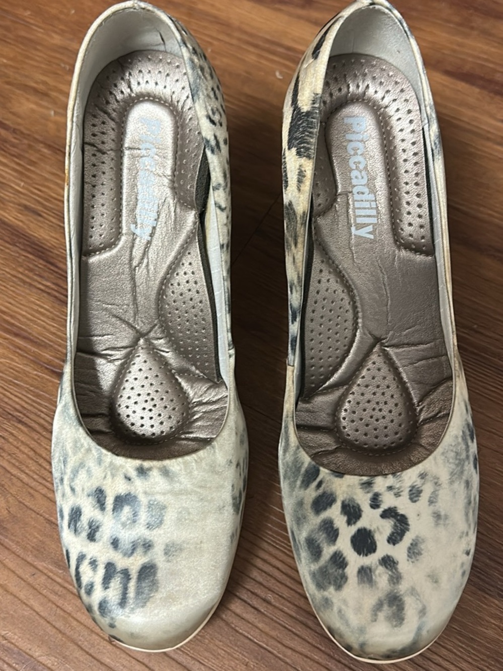 Piccadilly Brasil Animal Print Satin Comfort Pumps - Size US 7/EUR 37. 3.5”Heels